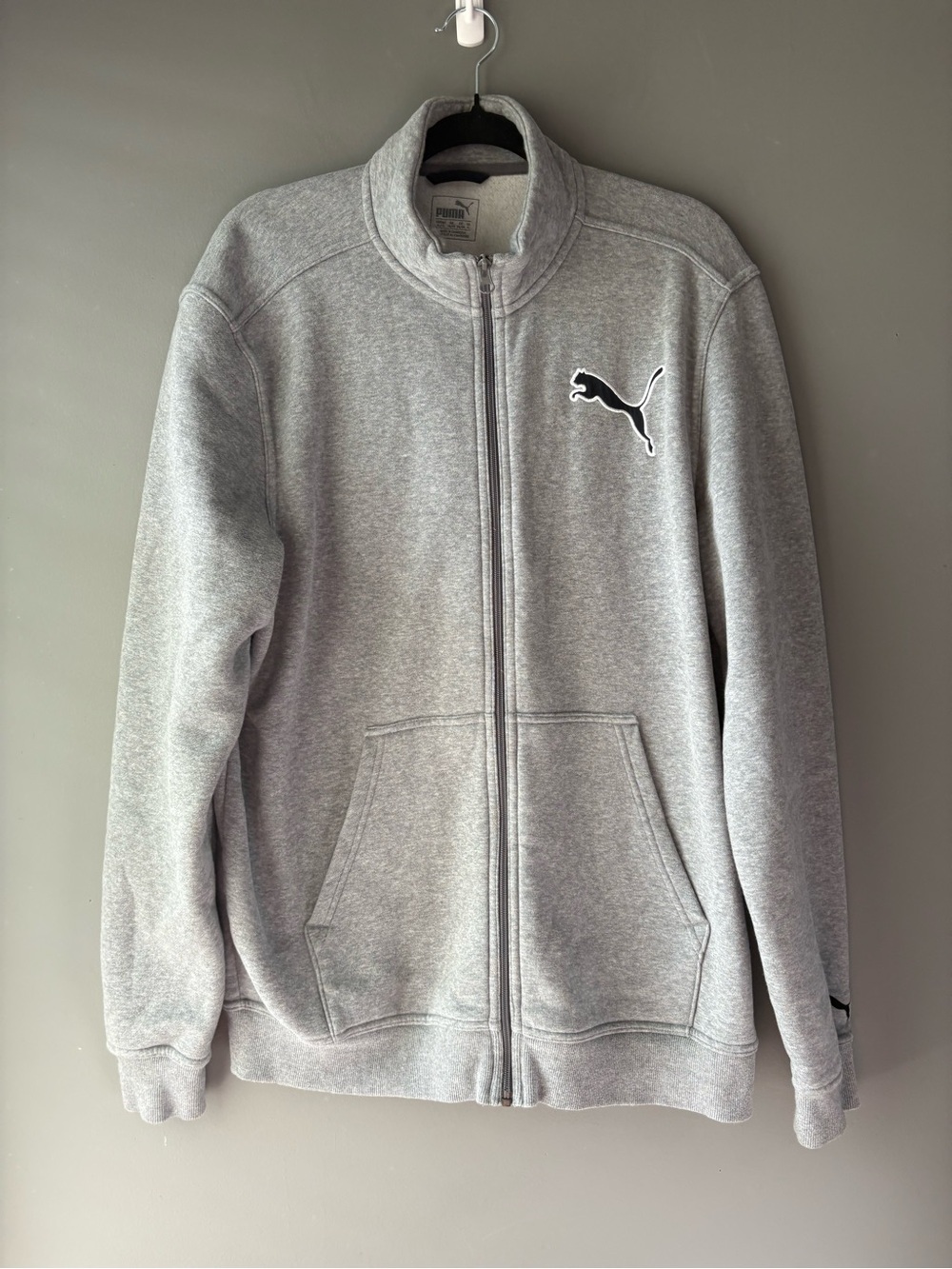 Puma Grey Zip Up Sweatshirt XL Men’s Logo Athletic Fleece - Picture 2 of 9